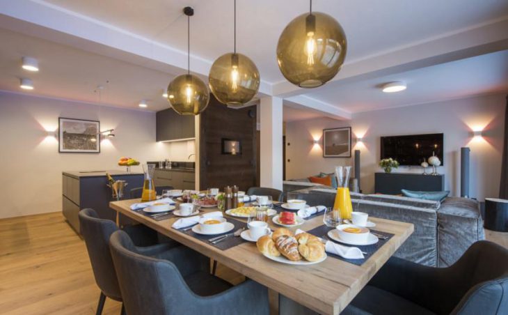 Balegia Apartment 2, Lech, Dining Table